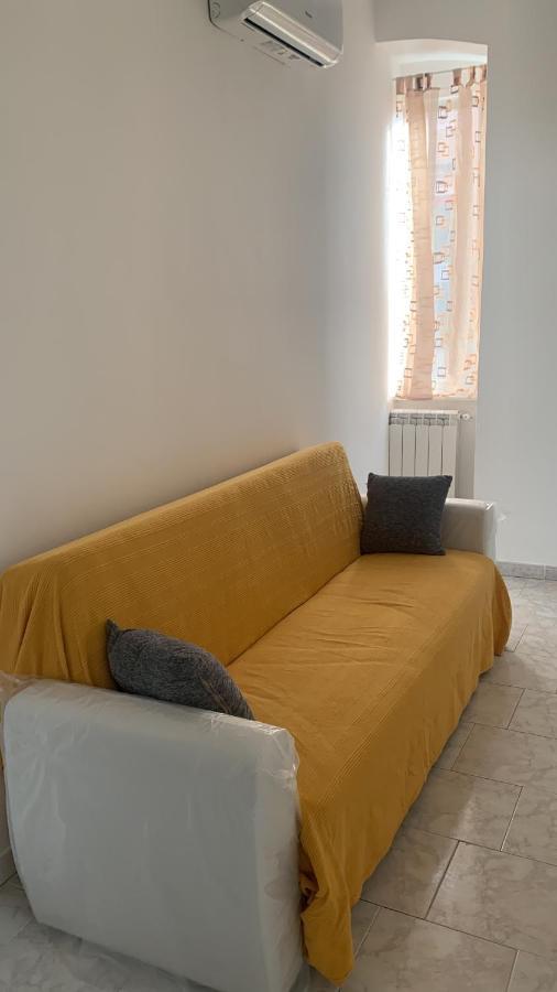 Apartmán La Casa Di Amy Janov Exteriér fotografie